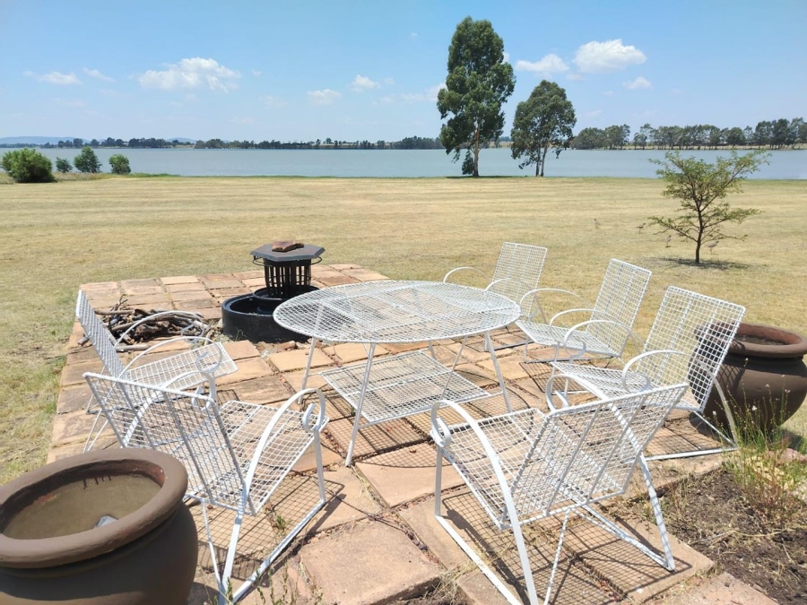 3 Bedroom Property for Sale in Vaal Dam Free State
